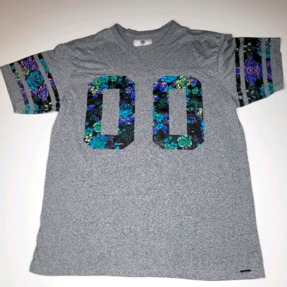 On The BYAS Tropical "00" Mens tee Medium
